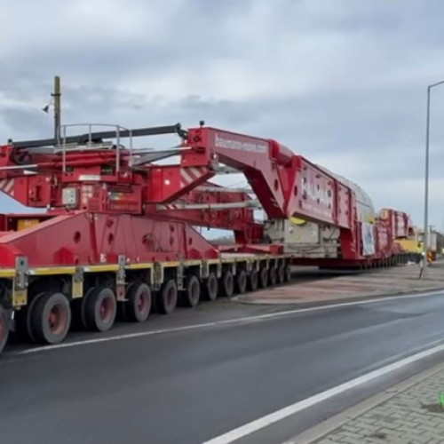 Un nou transport agabaritic ajunge în România