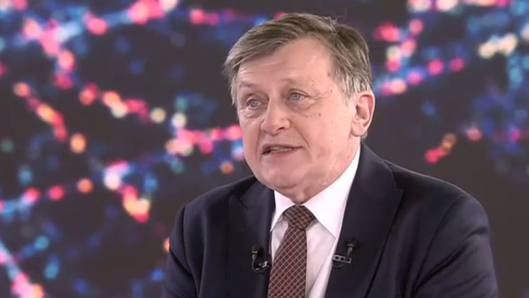 Crin Antonescu afirmă că relația cu Ilie Bolojan este "impecabilă"