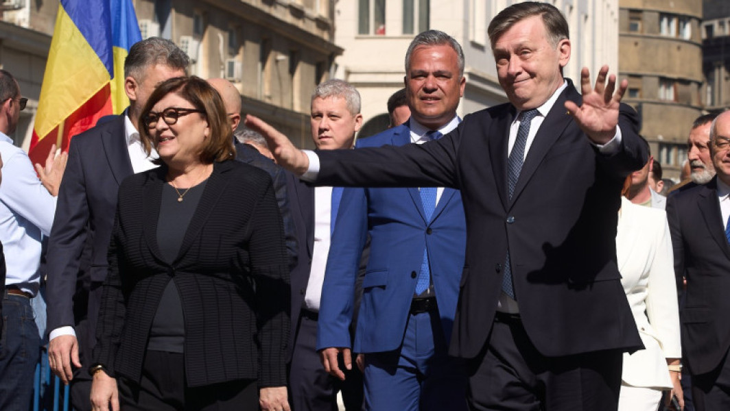 Crin Antonescu avansează ideea consultării soției în calitate de președinte