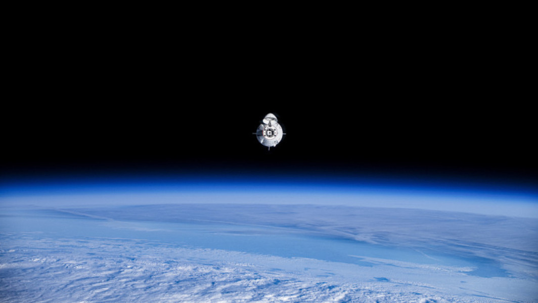 Video Cei doi astronauţi blocaţi nouă luni pe Stația Spațială Internațională se întorc pe Terra. „Nu planificaţi nimic fără mine”