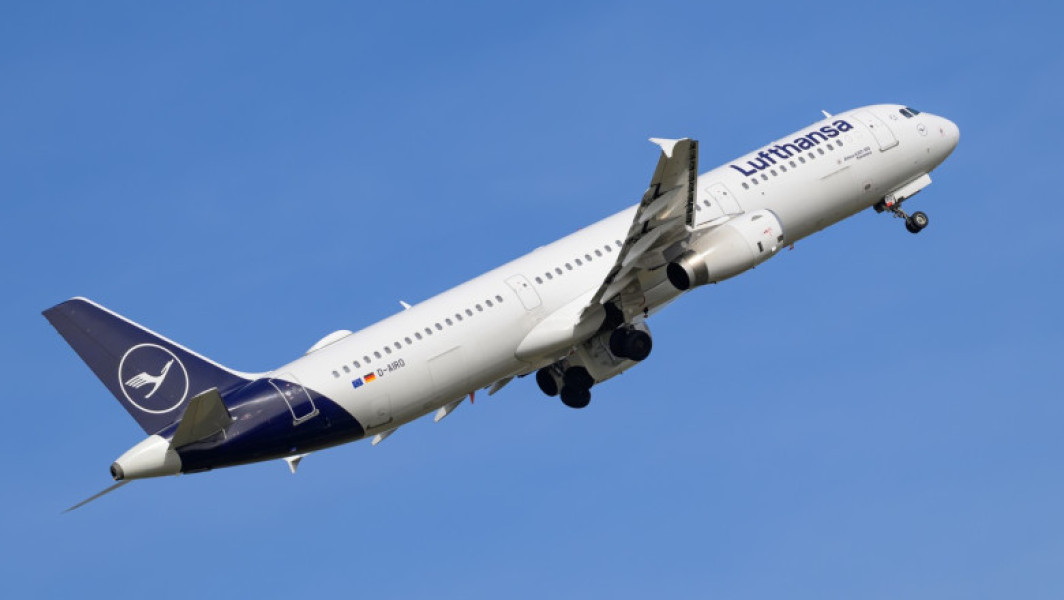 Un avion Lufthansa a zburat fără pilot timp de 10 minute