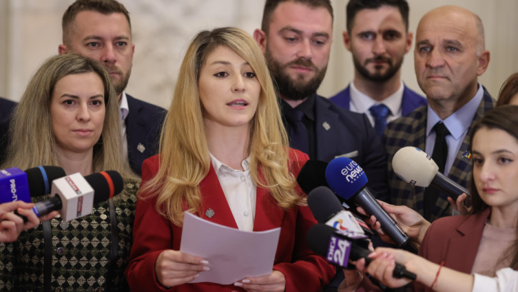 Deputații și senatorii din Partidul Oamenilor Tineri demisionează, rămân independenți