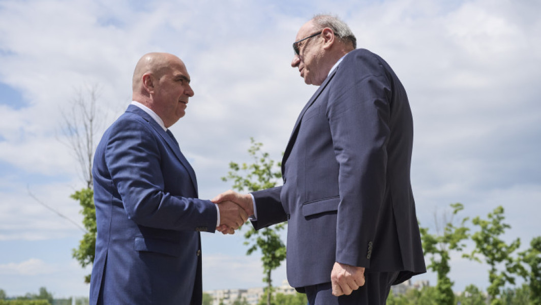 Bolojan: transparența, un instrument esențial pentru combaterea corupției în instituții