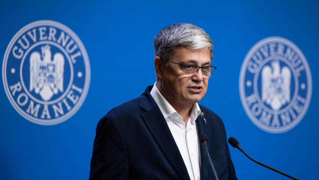 Ministrul Marcel Bolos analizează posibilitatea reducerii cheltuielilor pentru a combate deficitul bugetar, dar nu este sigur dacă Europa va aproba această soluție