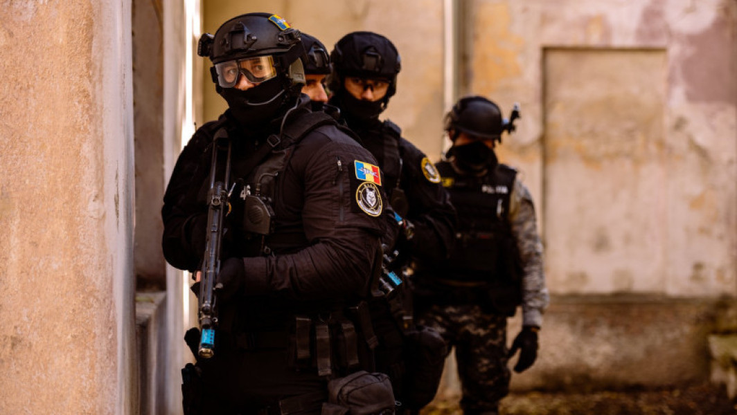 Poliția Română și DIICOT au demarat o operațiune amplă pentru destructurarea grupărilor infracționale