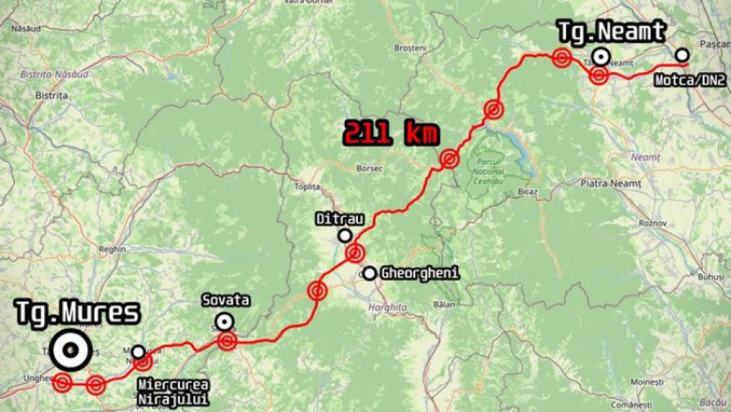 Umb cere rezilierea contractelor pentru două loturi ale autostrăzii A8, din cauza sumei pe care trebuie să o plătească în calitate de garanție de bună executare, potrivit asociației Pro Infrastructura, citează digi24.ro. Aceasta presupune 1,5% din valoarea contractului, sumă prevăzută în toate contractele recente încheiate de CNAIR și CNIR, iar reducerea acesteia ar încălca legislația în vigoare, notează sursa.