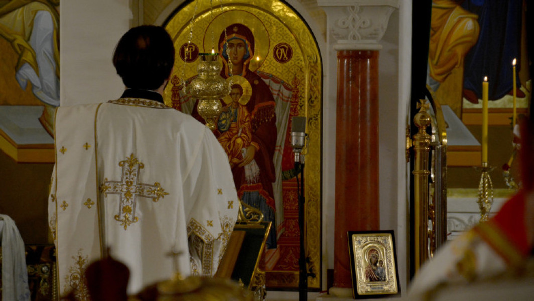 postul sfintilor apostoli petru si pavel începe în fiecare an în lunea de după Duminica Tuturor Sfinților, care are loc după Rusalii, și are ca scop pregătirea spirituală și cinstirea celor doi apostoli, petru și pavel, sărbătoriți pe 29 iunie. Potrivit digi24.ro, durata postului variază de la an la an, fiind influențată de data Paștelui, dar trebuie să dureze cel puțin șapte zile, conform deciziei Sfântului Sinod al Bisericii Ortodoxe Române din 2015.