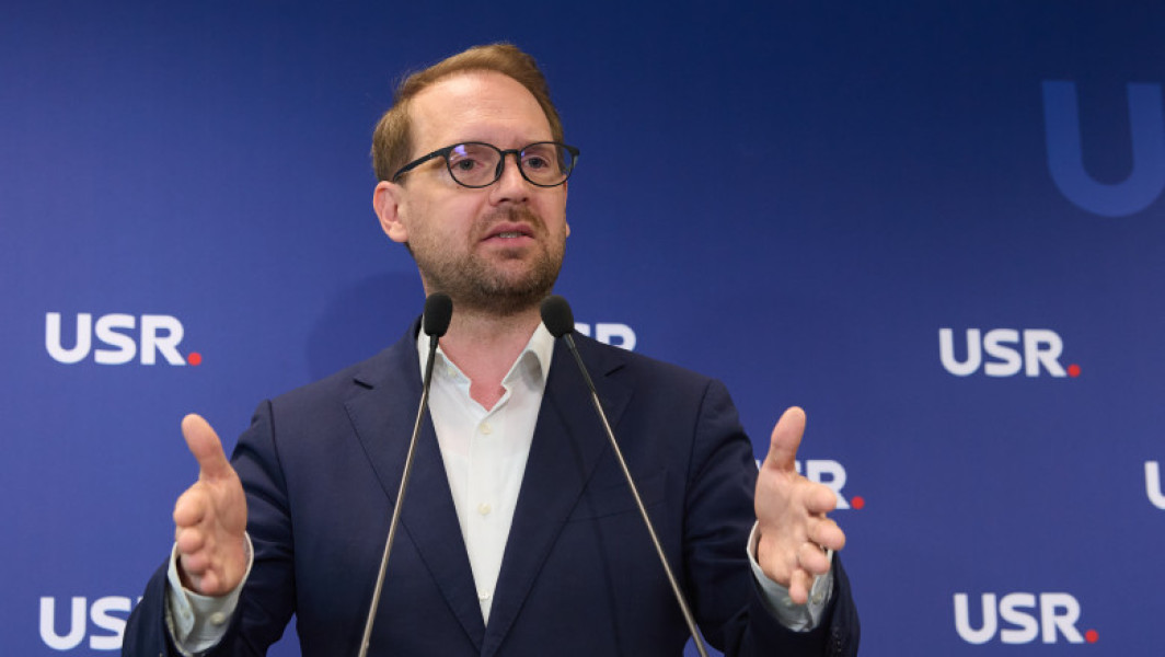 Congresul USR va desemna sâmbătă noul președinte al partidului, iar candidatul favorit, Dominic Fritz, urmează să prezinte strategia politică pentru următoarea perioadă. La eveniment va fi prezentă și fostul lider georgian, Salome Zurabișvili, prima femeie președinte a Georgiei, care va susține un discurs special, conform informațiilor oferite miercuri de USR.