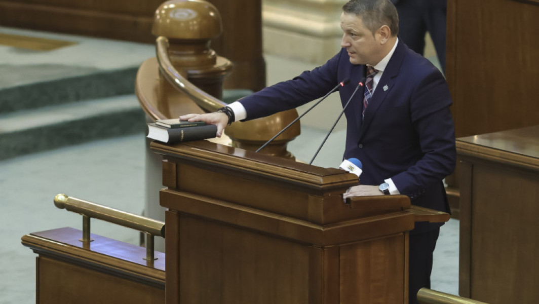 senator trimis în judecată pentru conducere cu permisul suspendat