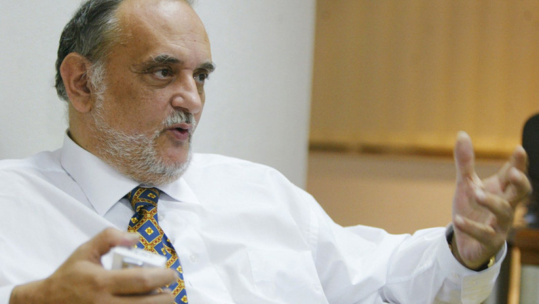 femeile și fostele soții ale lui dinu patriciu, obligate să plătească 16 milioane de dolari în procesul rompetrol