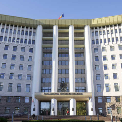 AUR se implică în alegerile din Republica Moldova. Simion, cu mesaj video la conferința „Make Europe Great Again”, de la Chișinău