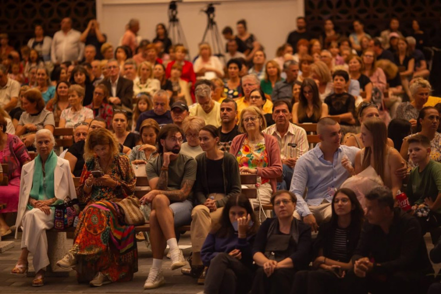 Filarmonica Pitești deschide stagiunea cu concert simfonic la Centrul Multifuncțional
