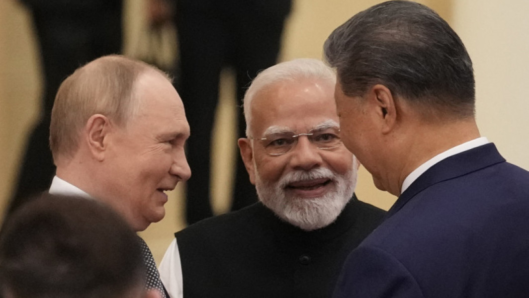 Trump cere UE să aplice tarife de până la 100% pentru India și China