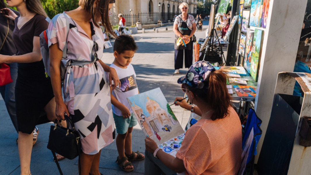 Calea Victoriei devine pietonală sâmbătă și duminică, cu program variat de Străzi Deschise