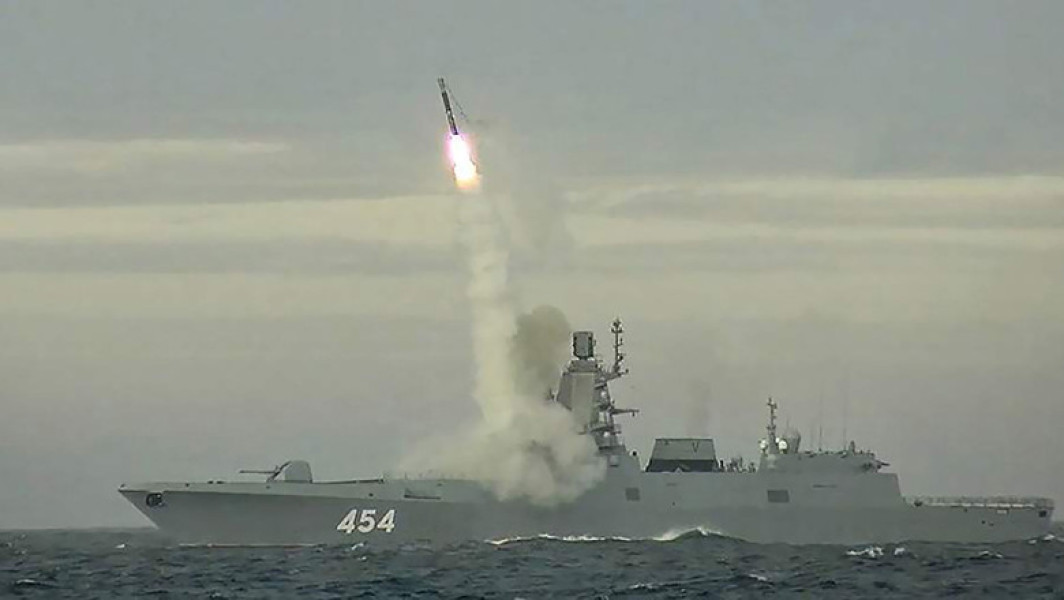 Rusia a testat o rachetă hipersonică Zircon în timpul exerciţiilor „Zapad”. Moscova vrea să o echipeze pe nave și submarine nucleare